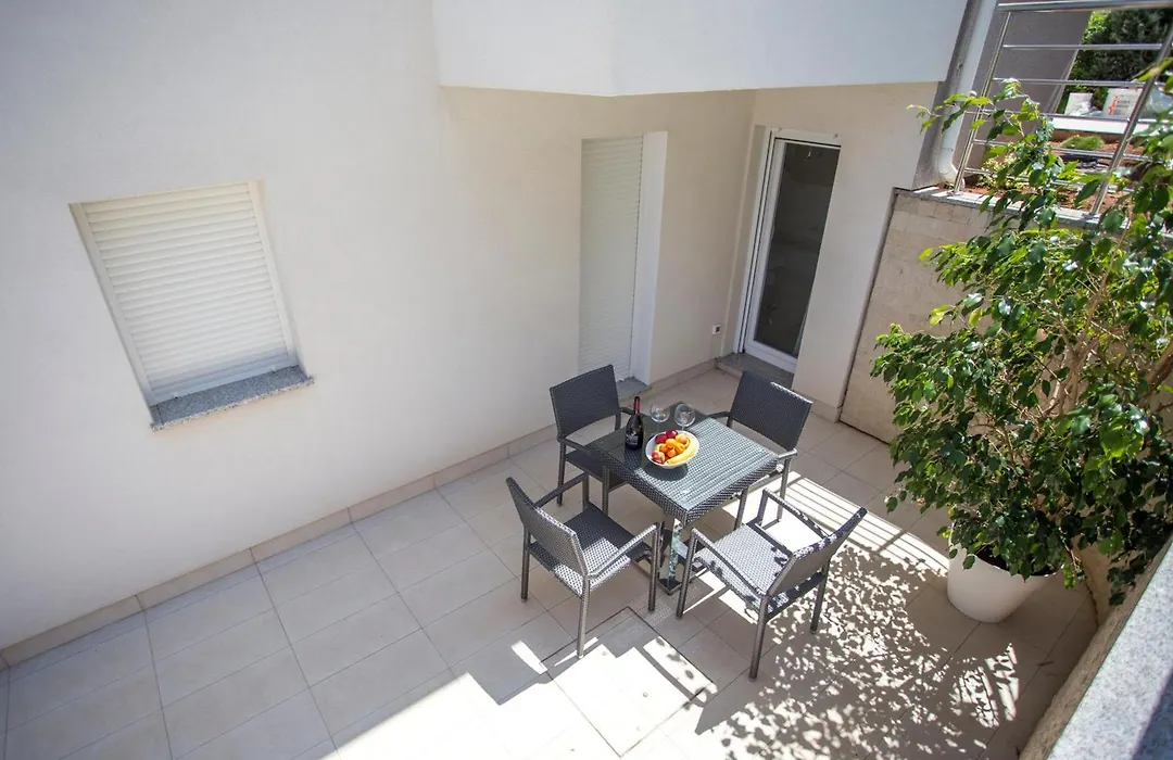Adrion Aparthotel-1